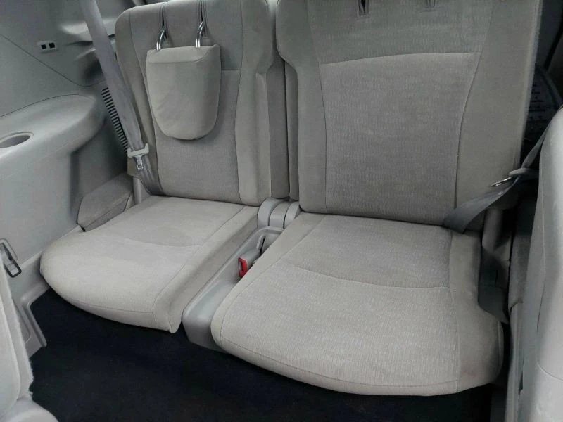 2012 Toyota Highlander - Image 12 of 12