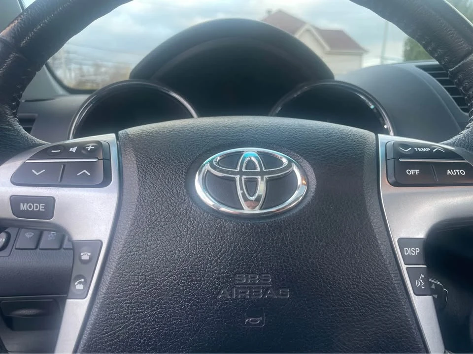 2012 Toyota Highlander - Image 8 of 18