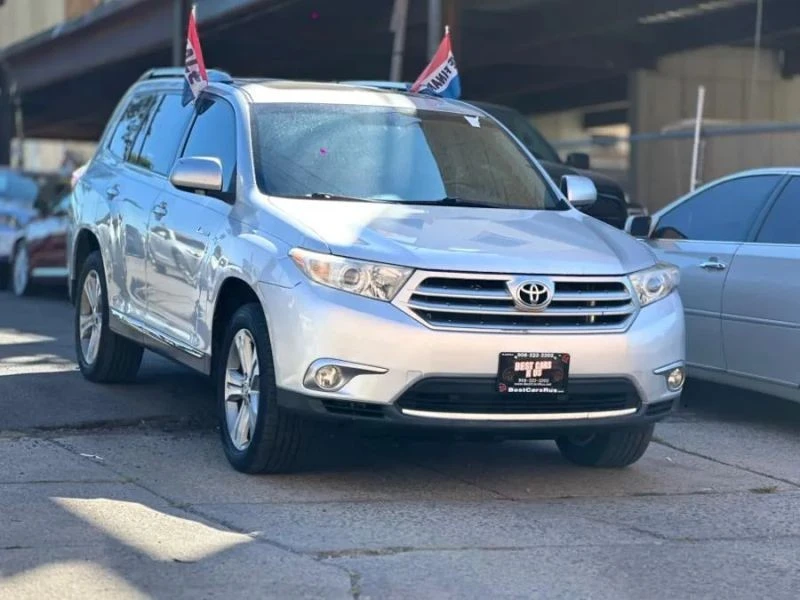 2012 Toyota Highlander - Image 4 of 12