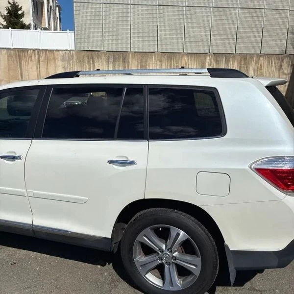 2012 Toyota Highlander - Image 6 of 12