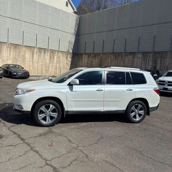2012 Toyota Highlander - Image 3 of 12