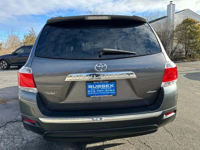 2012 Toyota Highlander - Image 5 of 12