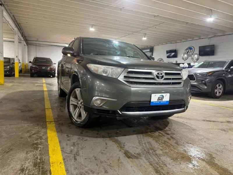 2012 Toyota Highlander - Image 6 of 12
