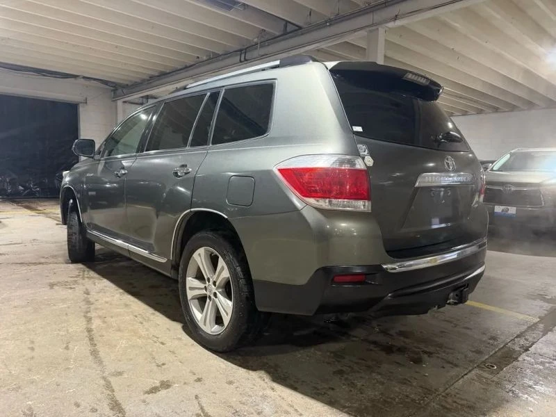 2012 Toyota Highlander - Image 3 of 12