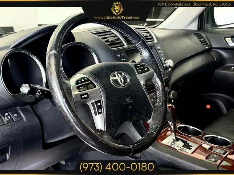 2012 Toyota Highlander - Image 9 of 12