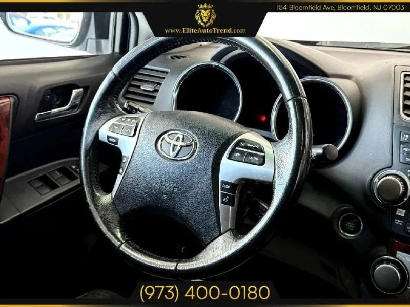 2012 Toyota Highlander - Image 11 of 12