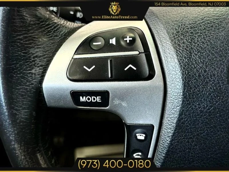 2012 Toyota Highlander - Image 12 of 12