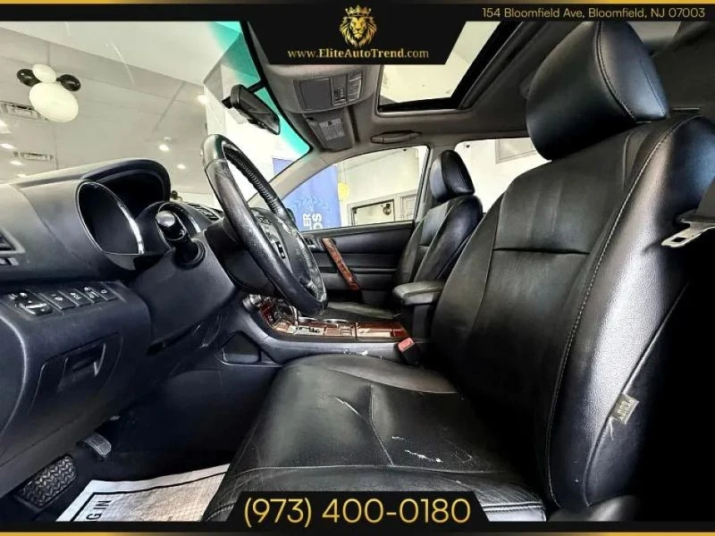 2012 Toyota Highlander - Image 8 of 12