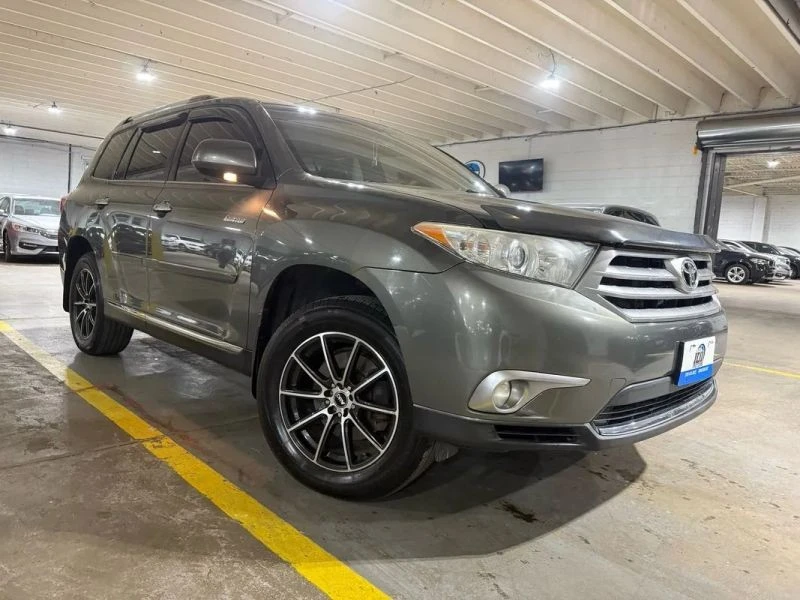 2012 Toyota Highlander - Image 5 of 12