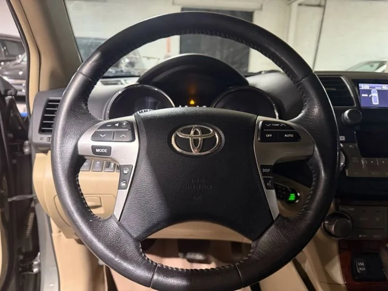 2012 Toyota Highlander - Image 12 of 12