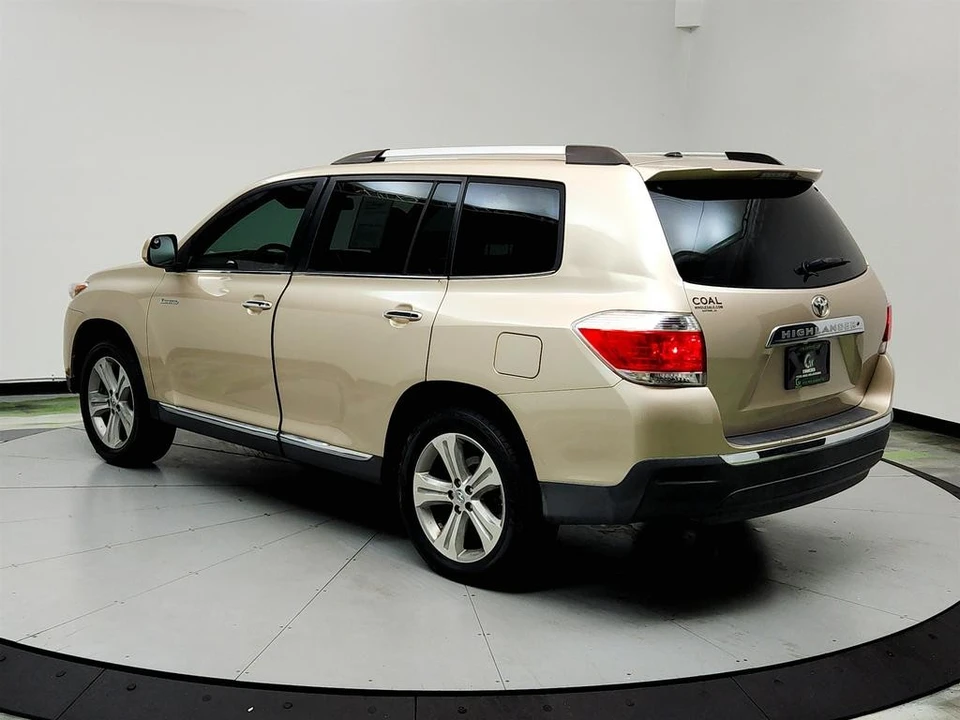 2012 Toyota Highlander - Image 7 of 12