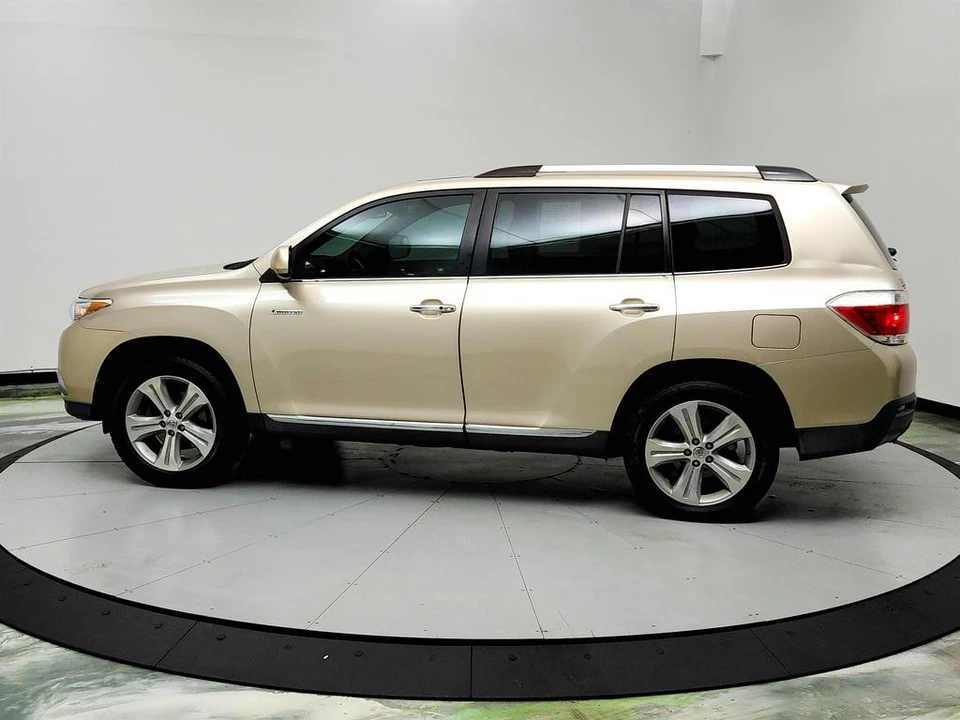 2012 Toyota Highlander - Image 8 of 12