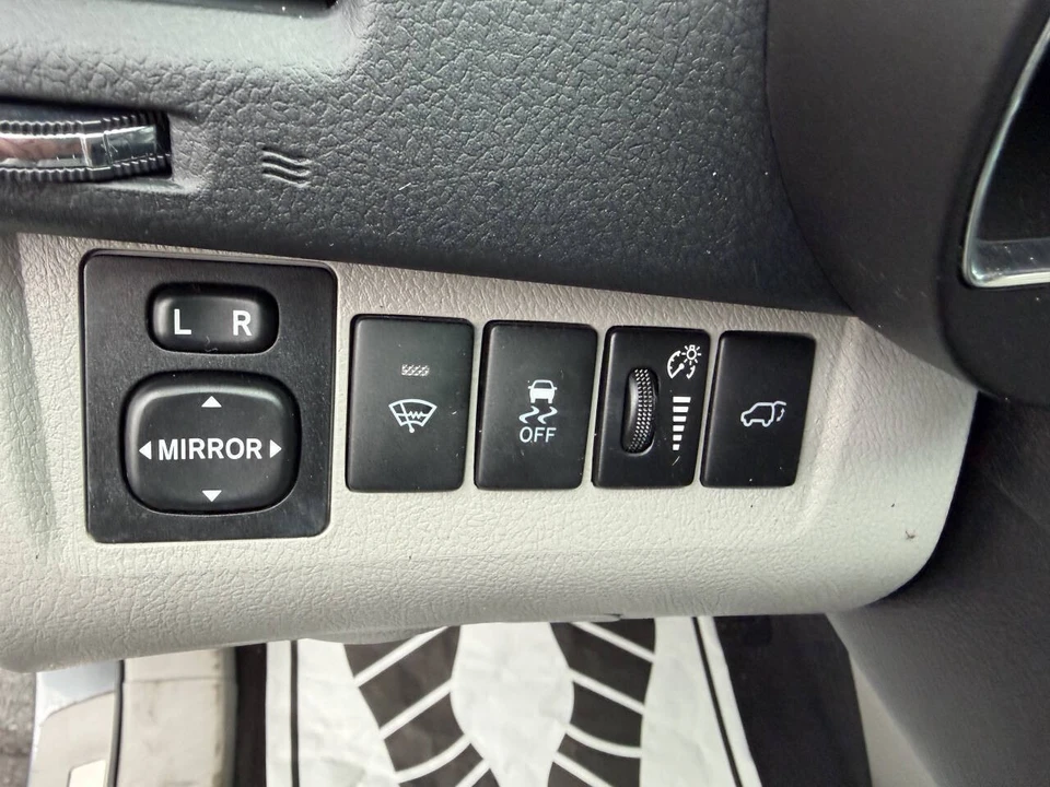 2012 Toyota Highlander - Image 16 of 21