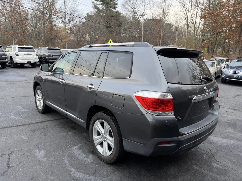 2012 Toyota Highlander - Image 7 of 21
