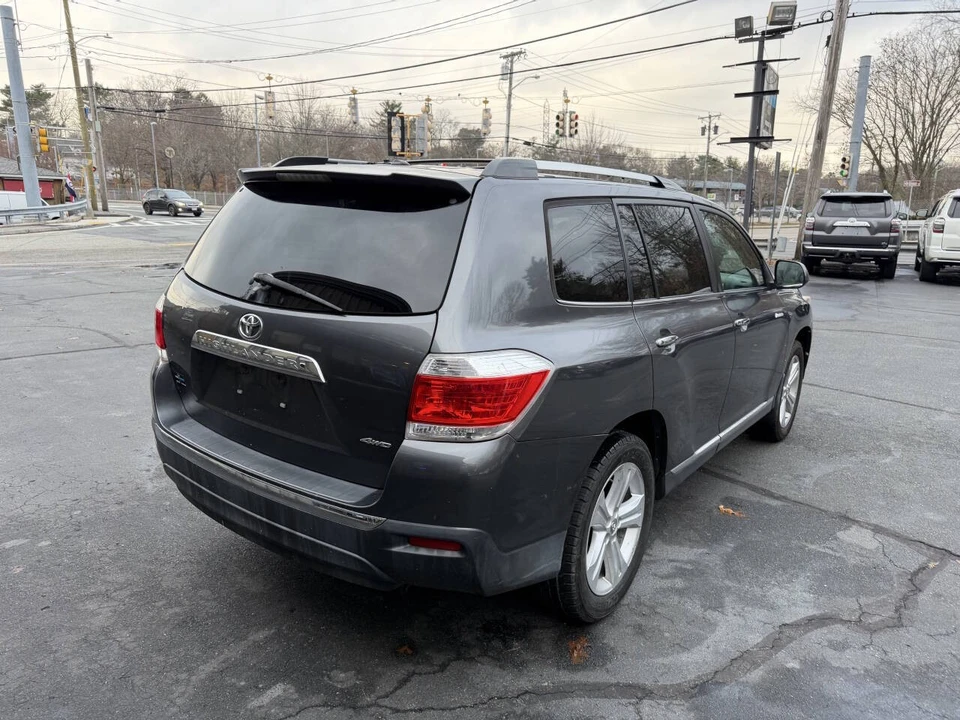 2012 Toyota Highlander - Image 11 of 21