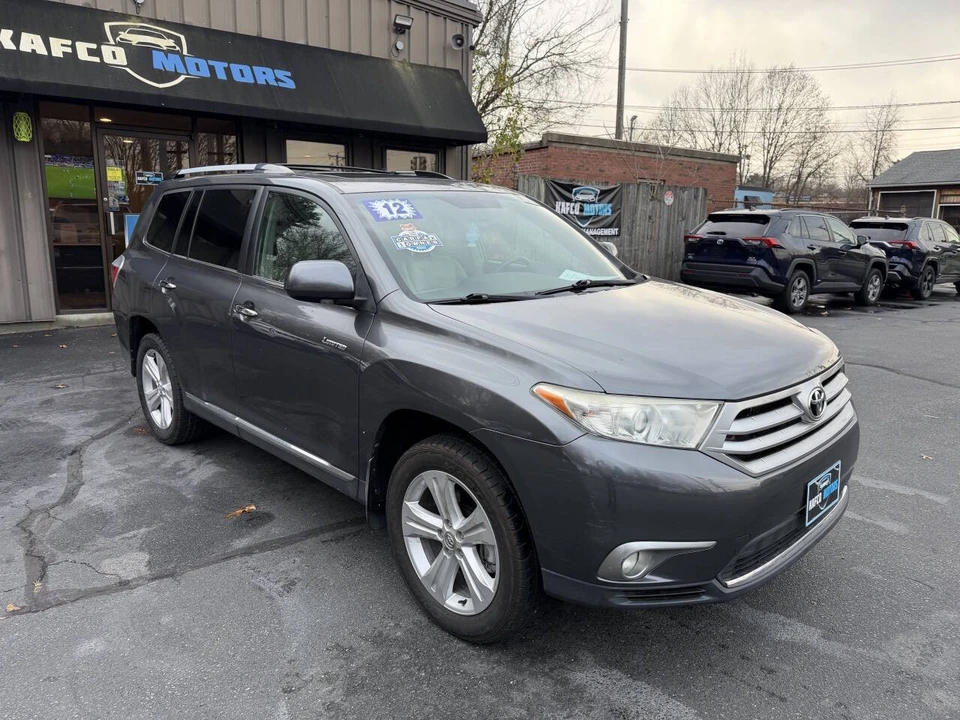 2012 Toyota Highlander - Image 13 of 21