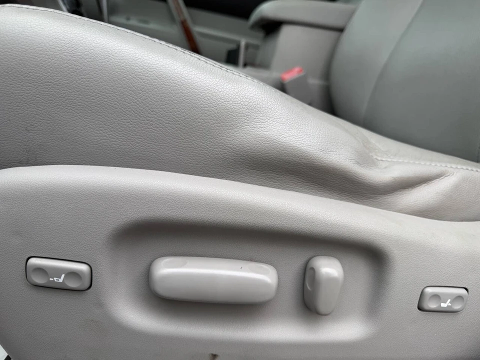 2012 Toyota Highlander - Image 20 of 21
