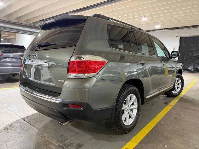 2012 Toyota Highlander - Image 4 of 12