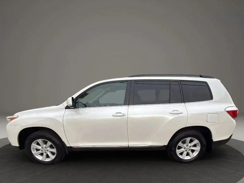 2012 Toyota Highlander - Image 8 of 12