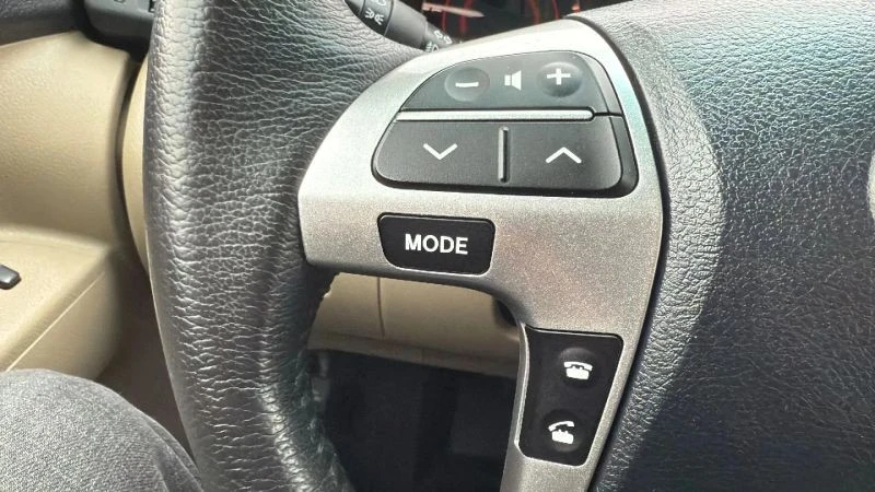 2012 Toyota Highlander - Image 12 of 12