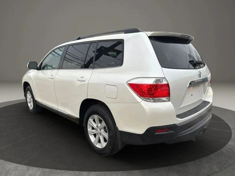 2012 Toyota Highlander - Image 7 of 12