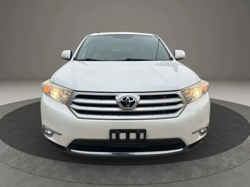 2012 Toyota Highlander - Image 2 of 12
