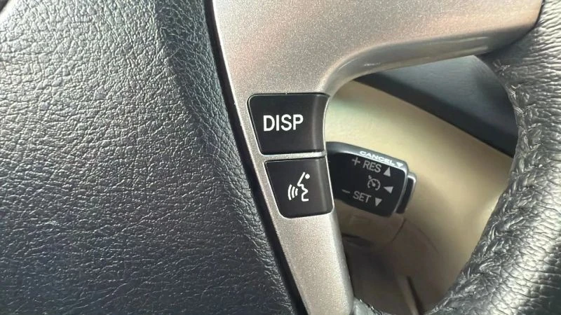 2012 Toyota Highlander - Image 11 of 12