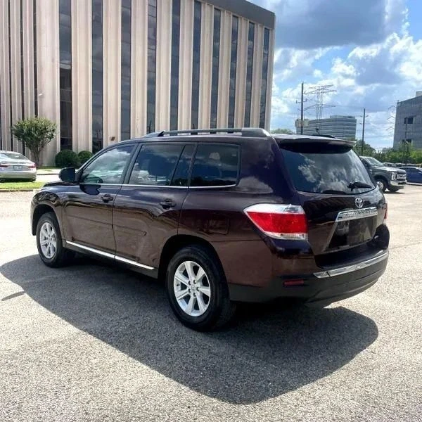 2012 Toyota Highlander - Image 5 of 12