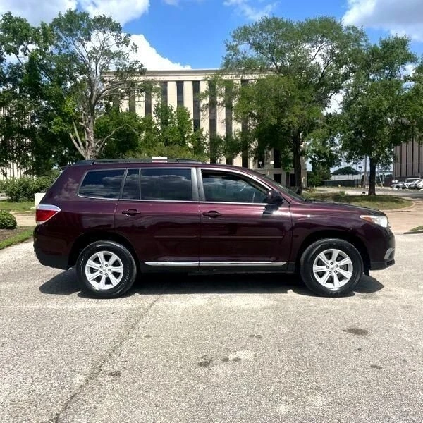 2012 Toyota Highlander - Image 9 of 12