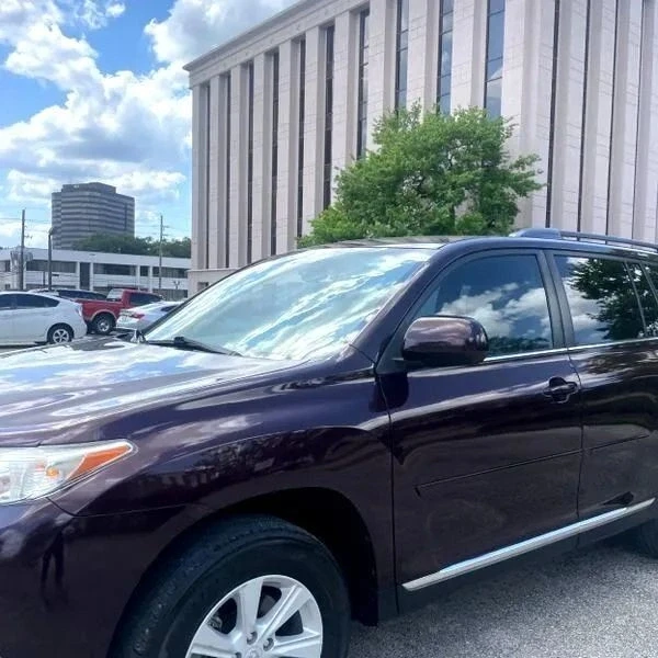 2012 Toyota Highlander - Image 2 of 12