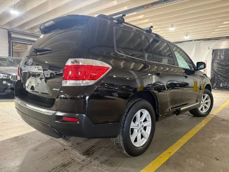 2012 Toyota Highlander - Image 4 of 12