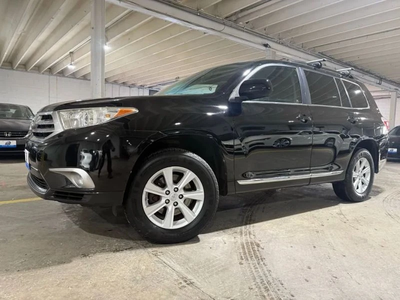2012 Toyota Highlander - Image 2 of 12