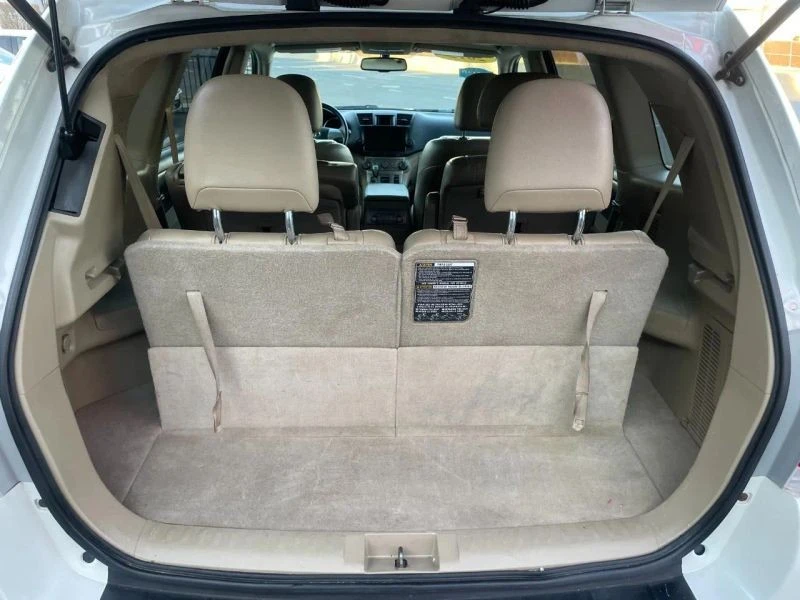 2012 Toyota Highlander - Image 10 of 12