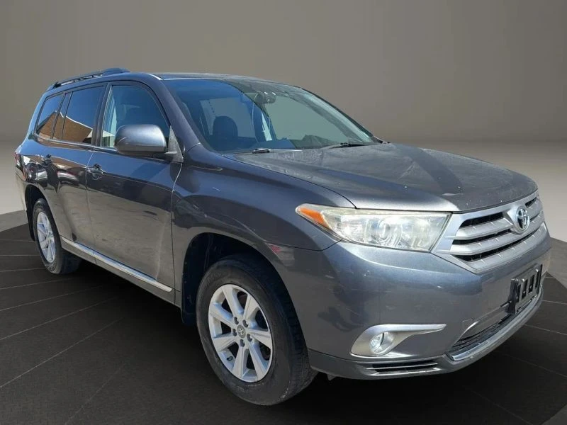 2012 Toyota Highlander - Image 3 of 12