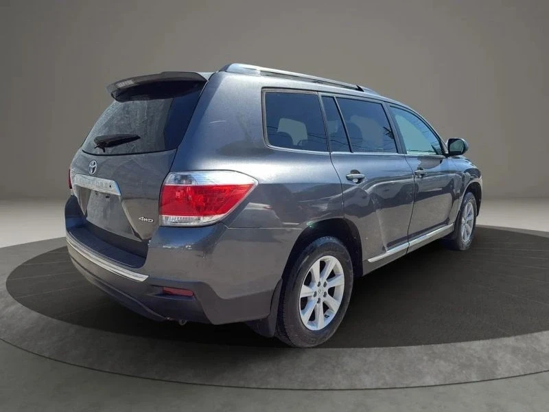 2012 Toyota Highlander - Image 5 of 12
