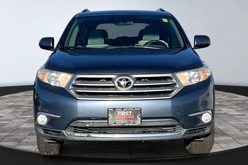 2012 Toyota Highlander - Image 2 of 12