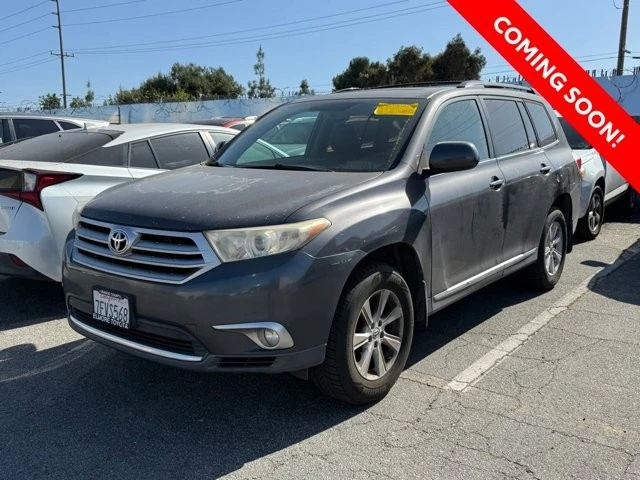 2012 Toyota Highlander - Image 2 of 9