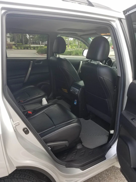 2012 Toyota Highlander - Image 10 of 11