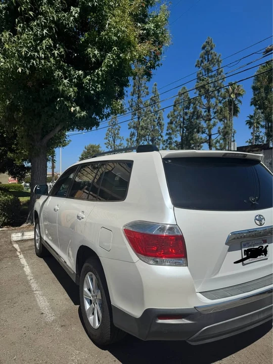 2012 Toyota Highlander - Image 9 of 11