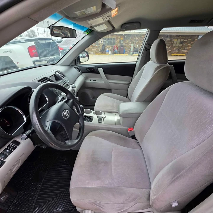 2012 Toyota Highlander - Image 9 of 11
