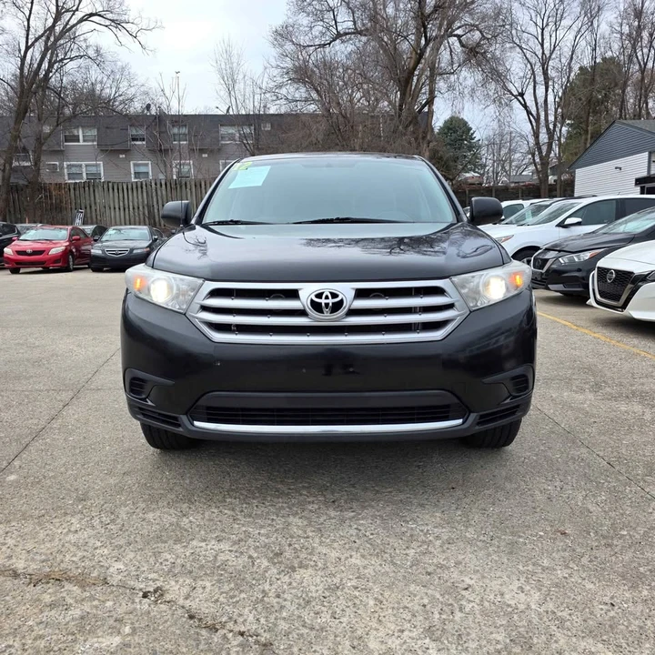 2012 Toyota Highlander - Image 2 of 11