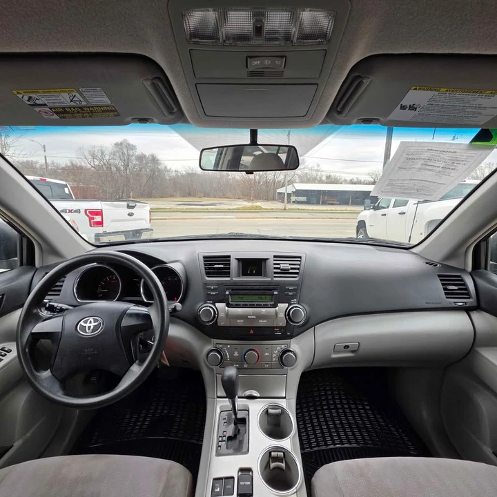 2012 Toyota Highlander - Image 10 of 11