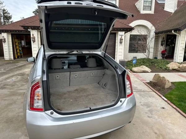 2012 Toyota Prius 3rd Gen - Image 10 of 10