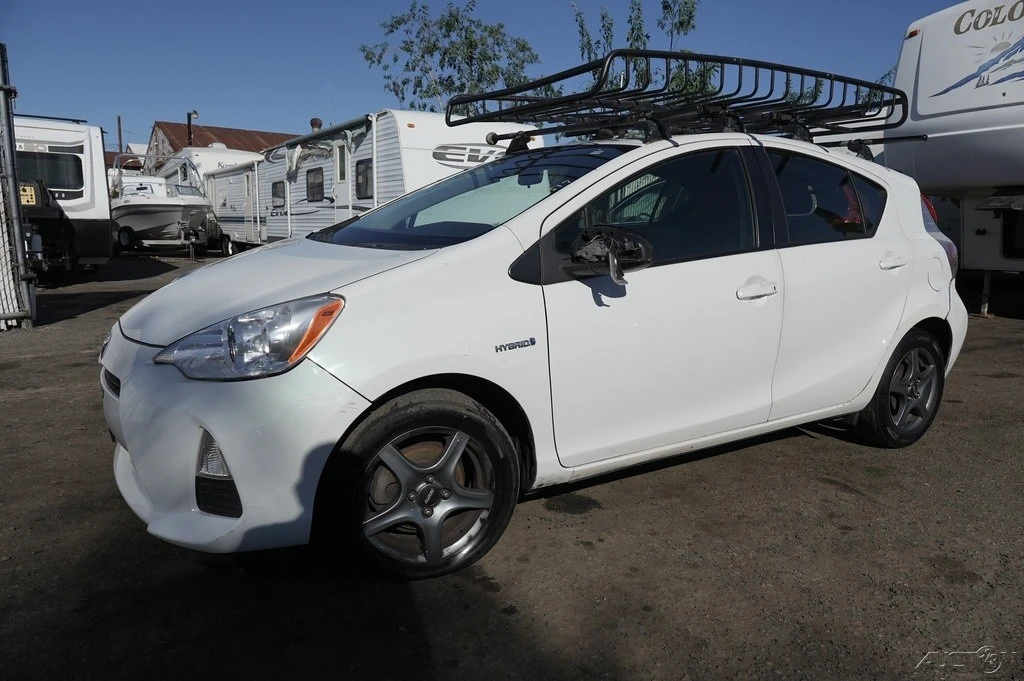 2012 Toyota Prius 3rd Gen - Image 3 of 21