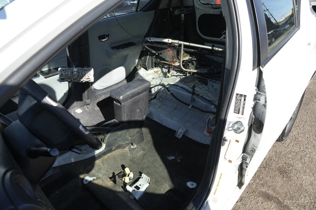 2012 Toyota Prius 3rd Gen - Image 19 of 21