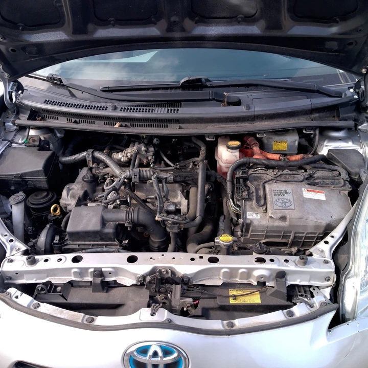 2012 Toyota Prius 3rd Gen - Image 16 of 19