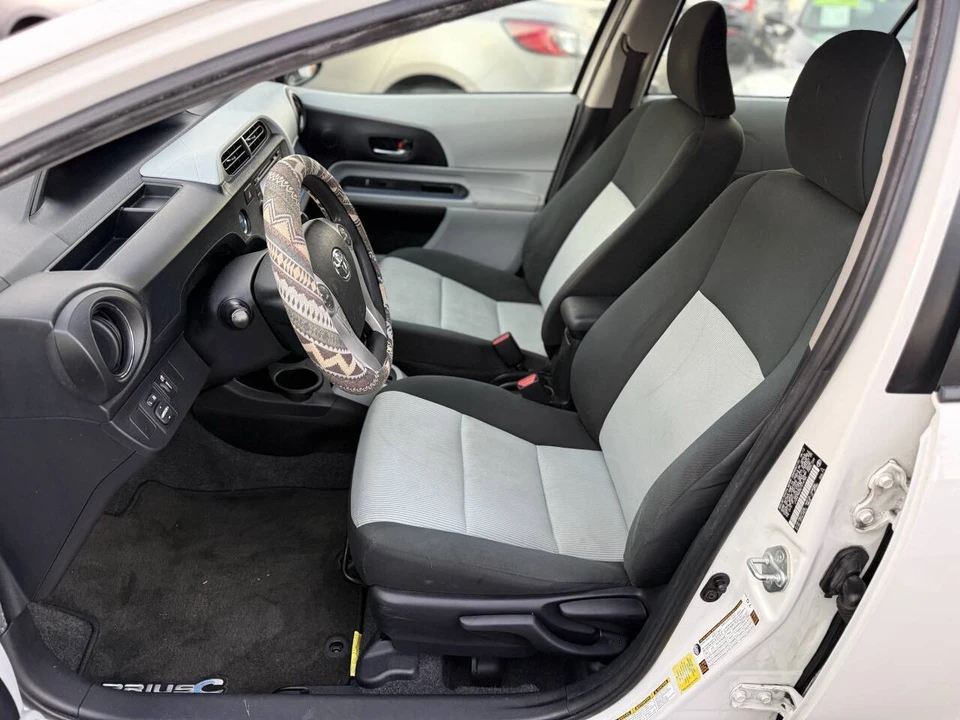 2012 Toyota Prius 3rd Gen - Image 14 of 21