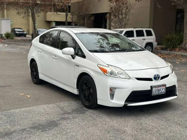 2012 Toyota Prius 3rd Gen - Image 2 of 21