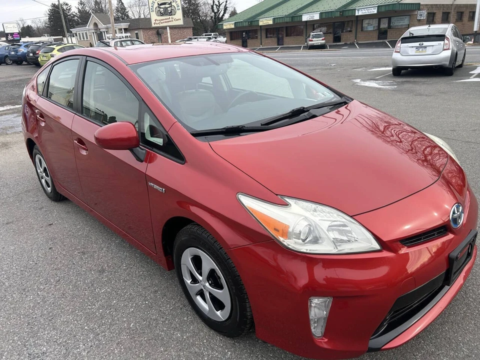 2012 Toyota Prius 3rd Gen - Image 3 of 21