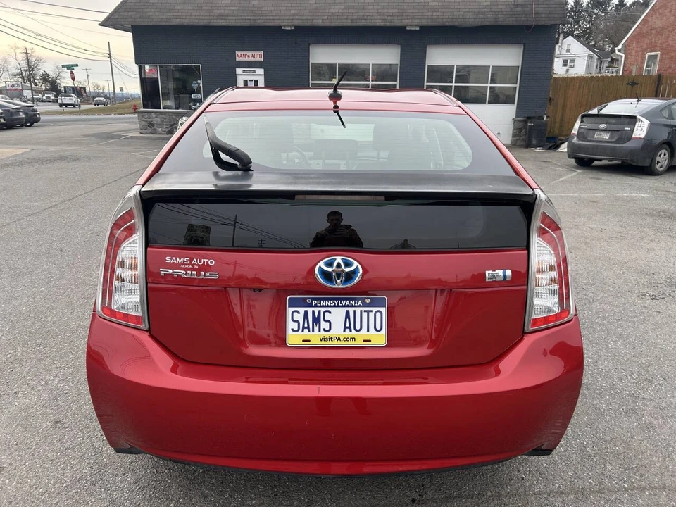 2012 Toyota Prius 3rd Gen - Image 6 of 21